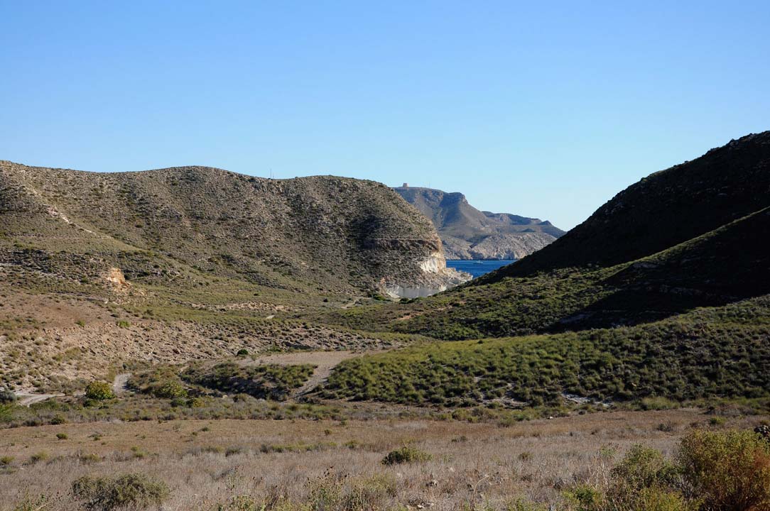 Camino a Cala de Enmedio